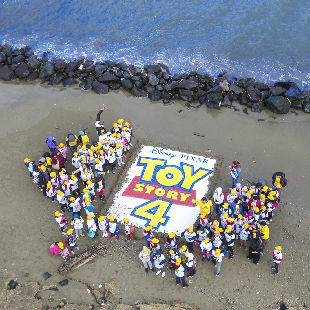 Toy Story e Legambiente insieme per Spiagge e Fondali Puliti