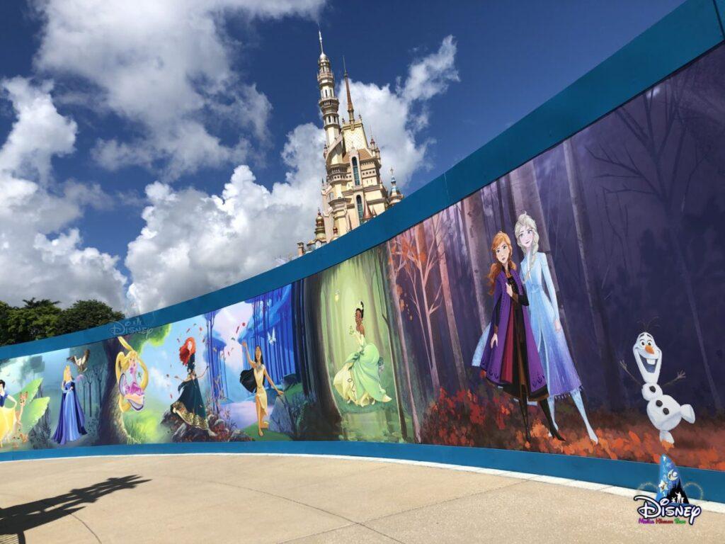 Il nuovo castello di Hong Kong Disneyland, il Castle of Magical Dreams.