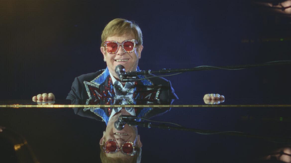 Elton John: Never Too Late, su Disney+ il documentario dedicato al cantante