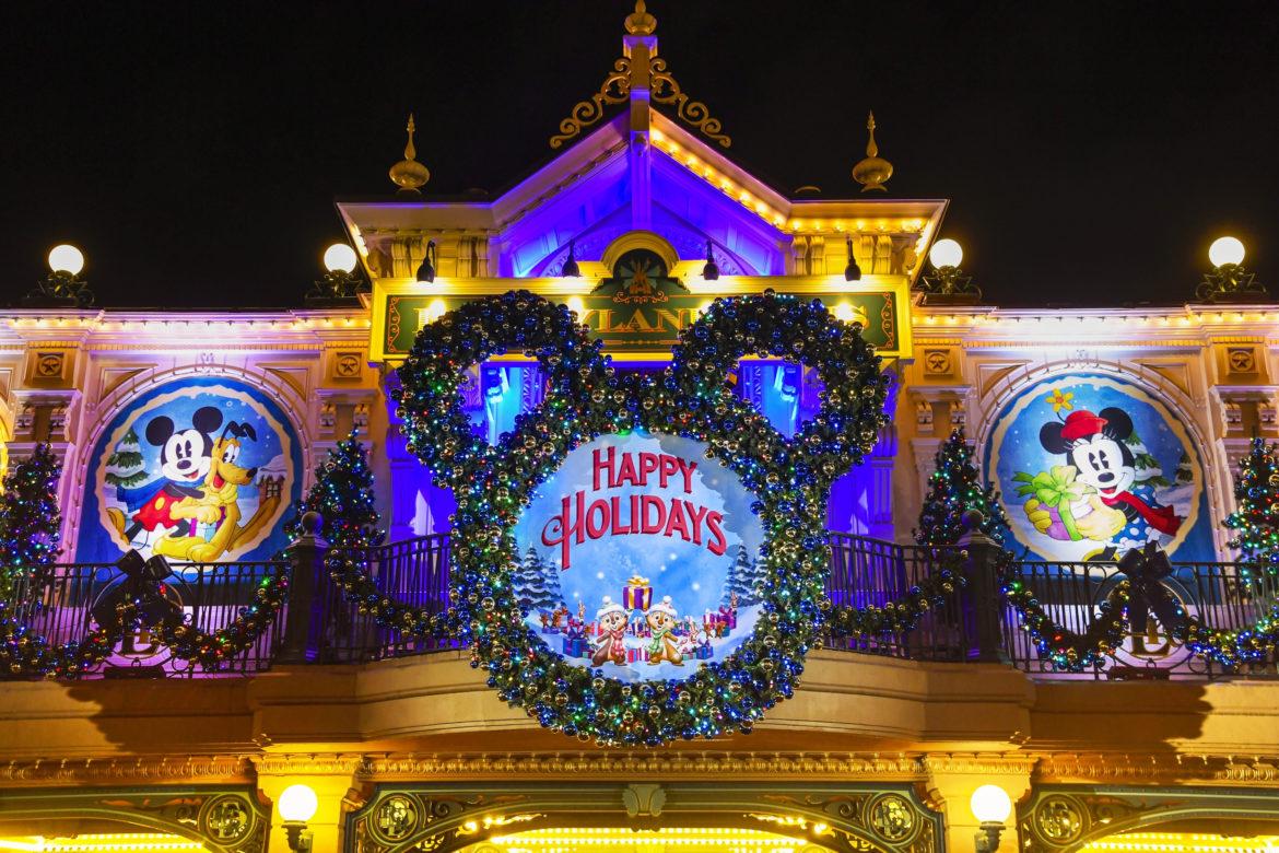 Natale 2018 a Disneyland Paris, 20 foto per vivere la magia del parco