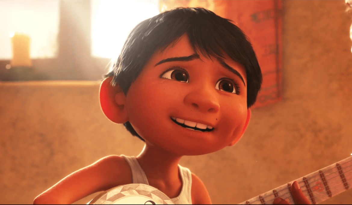Coco, Miguel arriva nei parchi Disney! Ecco come sarà il suo costume