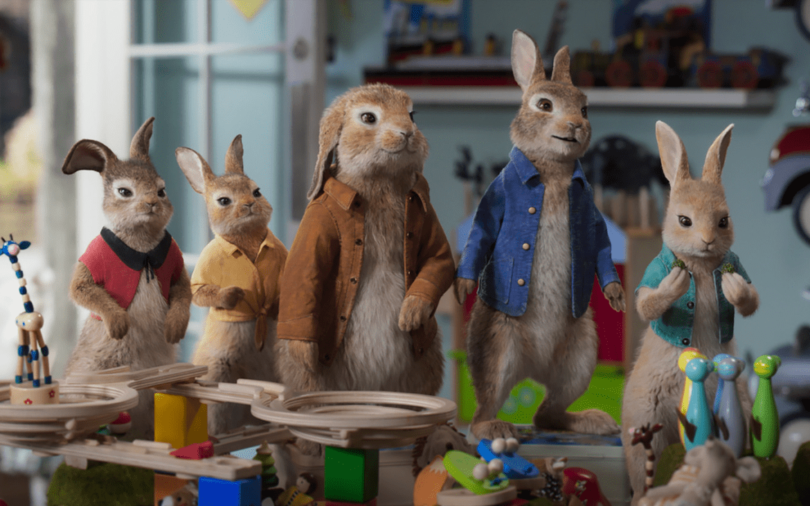 Peter Rabbit 2, un nuovo trailer per il sequel Un birbante in fuga
