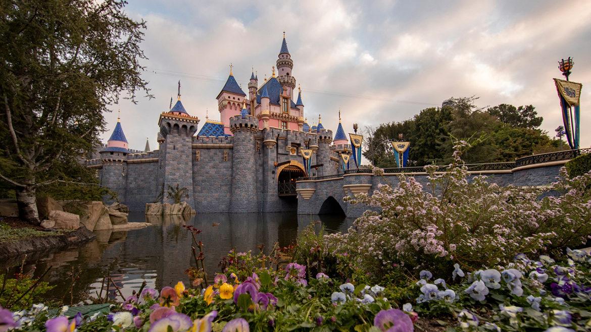 Coronavirus: chiuso Disneyland (California) e rimandato Mulan in tutto il mondo