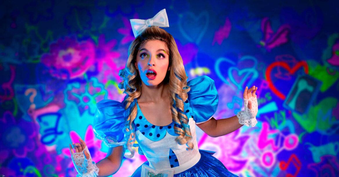 Disneyland Paris presenta il nuovo spettacolo ispirato ad Alice nel Paese delle Meraviglie